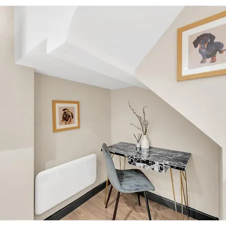 Serene Bliss: Perfect Studio For 2 London Exterior photo